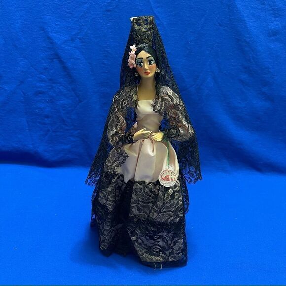 CARSELLE Flamenco Spanish Doll - Picture 2 of 9